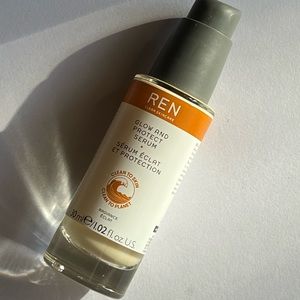 REN Clean Skincare Glow & Protect Serum 30ml